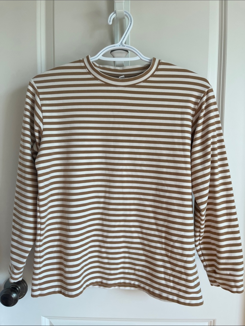Uniqlo Tan and White Striped Long-Sleeve Crewneck